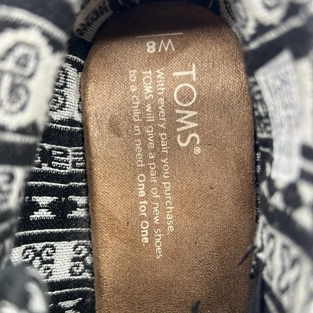 Tom’s black microsuede wedge ankle bootie size 8